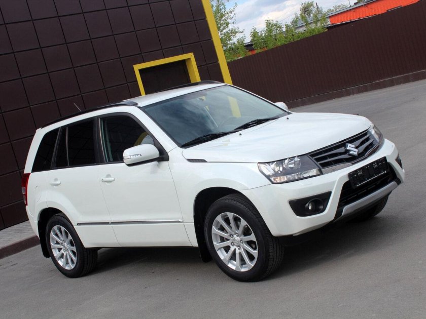 Сузуки гранд витара 2014 белый