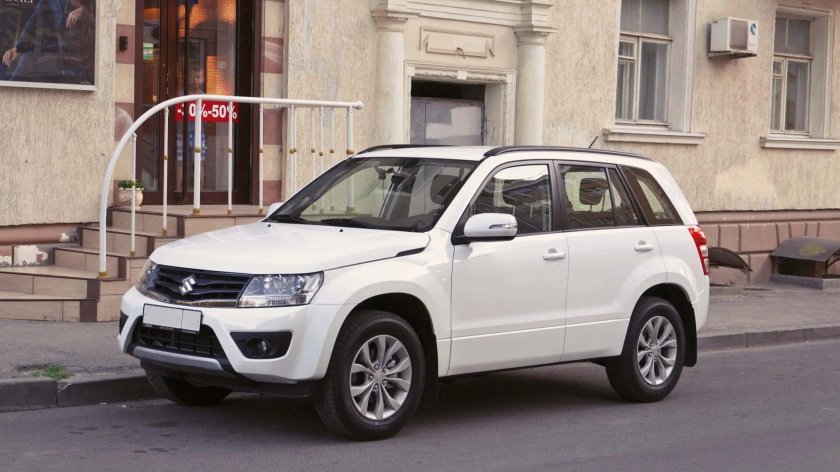 Сузуки Гранд Витара 2014 белый