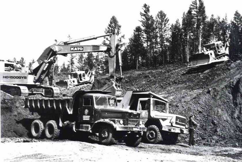 Магирус самосвал БАМ