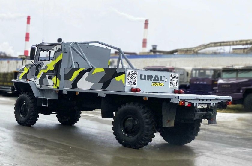 Гоночный Урал грузовик