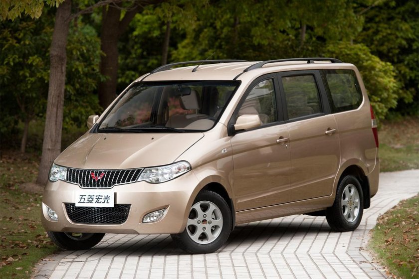 Минивэн Wuling Hongguang