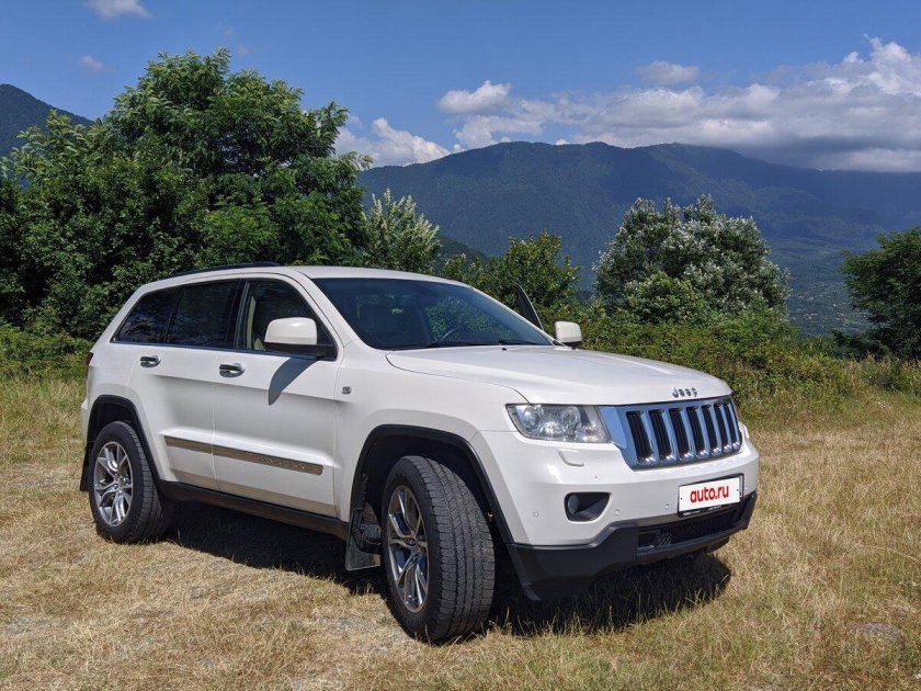 Гранд чероки белый