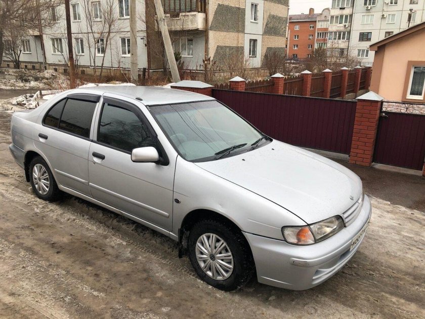 Nissan pulsar 1999