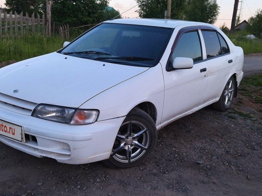 Nissan pulsar 2001