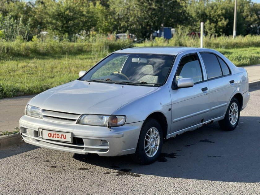 Nissan Pulsar 1.5 at
