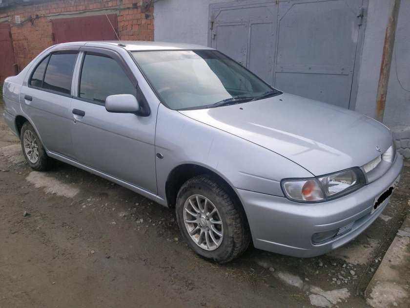 Nissan Pulsar 1998