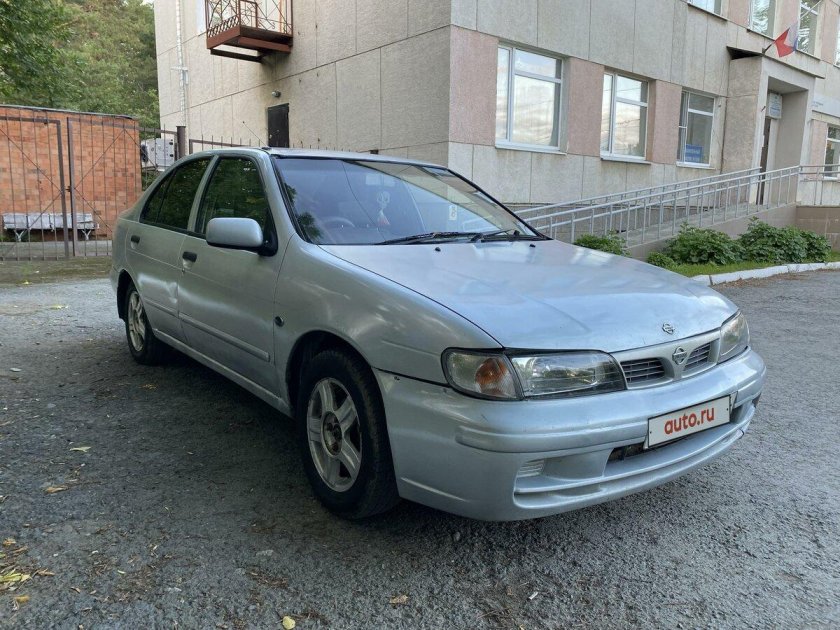 Nissan Pulsar 1998