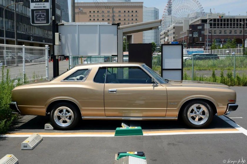 Toyota Crown хардтоп