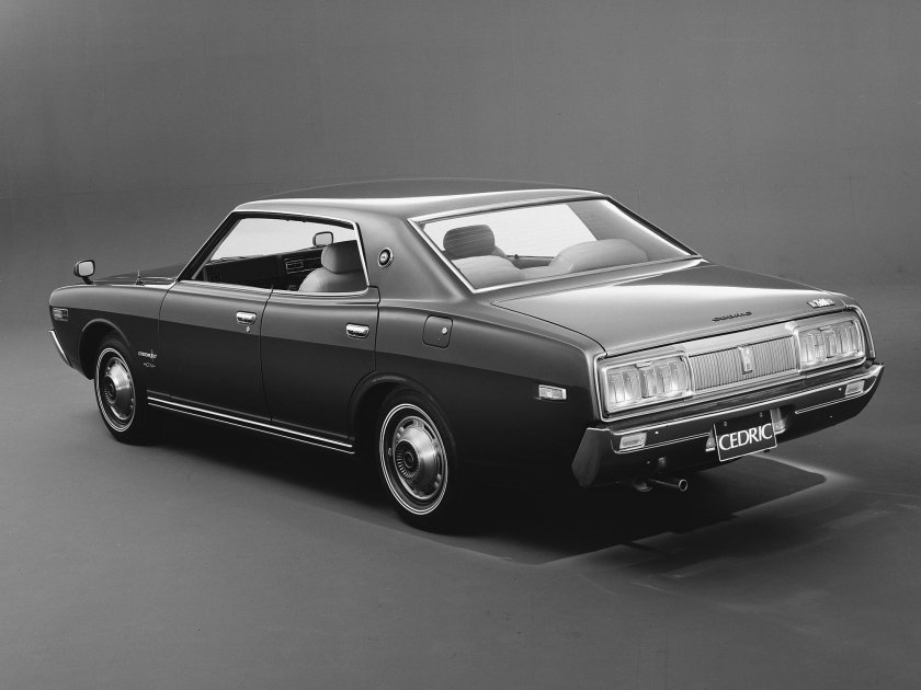 Nissan Cedric 230