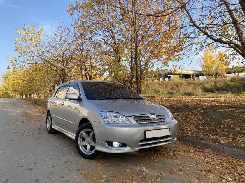 Toyota Allex 2004