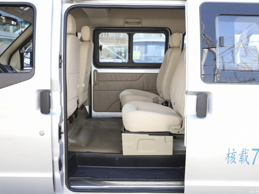 Электромобиль Dongfeng ec36