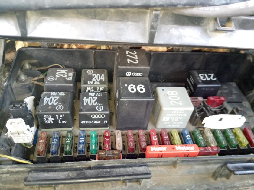 Ауди 80 б 4 предохранители