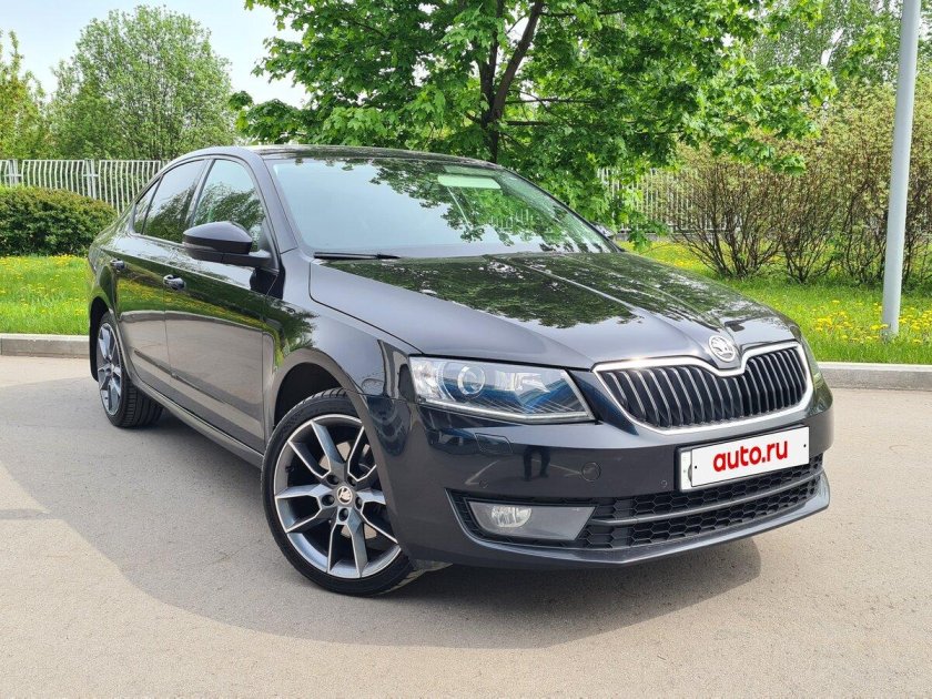 Черная шкода октавия 2016 года