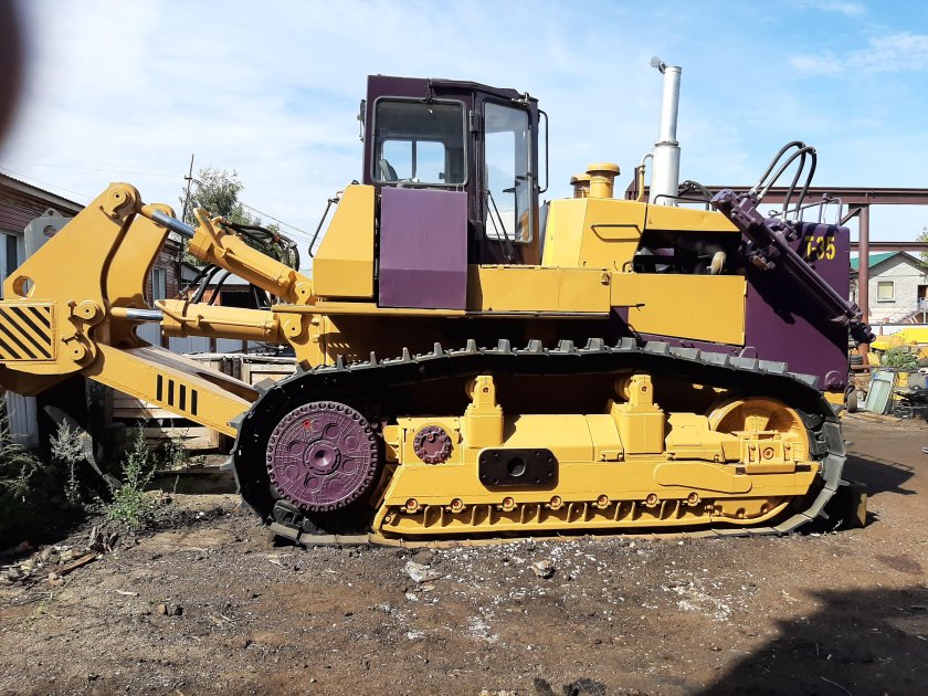 Бульдозер ЧЕТРА т35