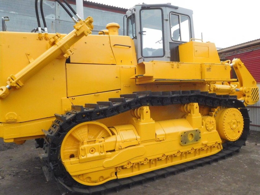 Бульдозер ЧЕТРА т35