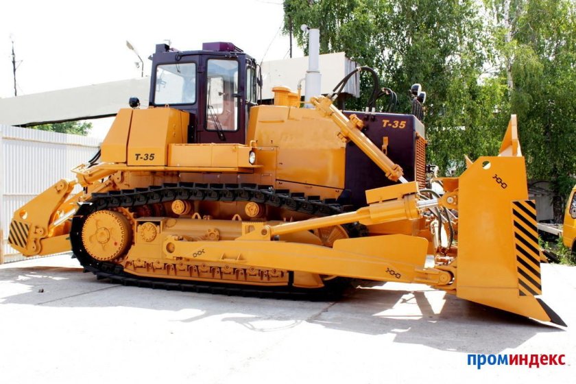 Бульдозер ЧЕТРА т35