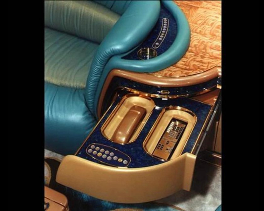 Хассанал Болкиах самолет