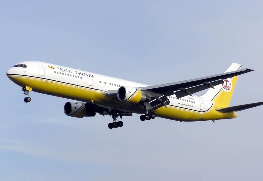Boeing 767 Brunei Airlines