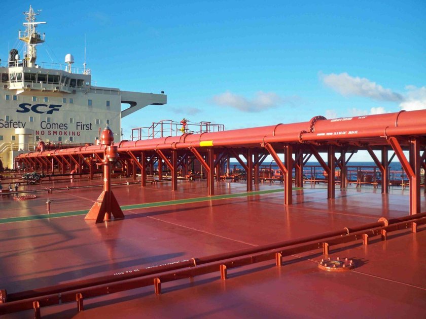 Грузовой манифольд танкера