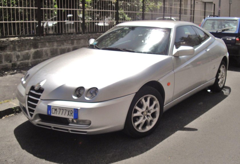 Alfa Romeo GTV 916