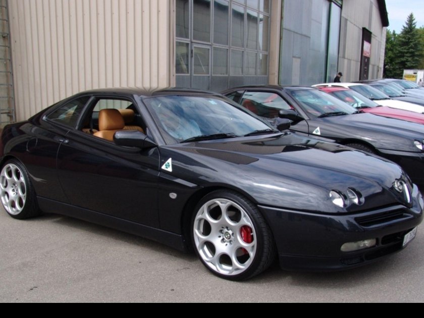 Alfa Romeo GTV 916