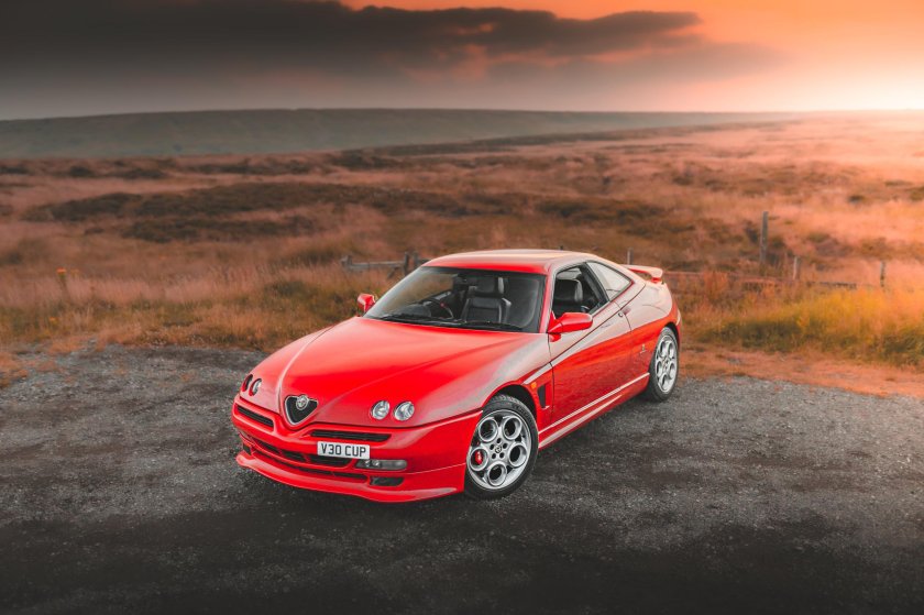 Alfa Romeo GTV 916