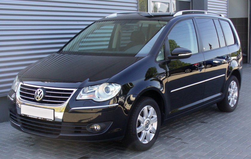 Фольксваген Туран 1 2006