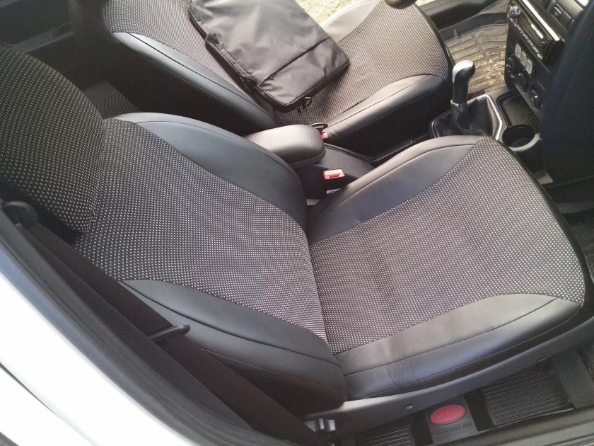 Авточехлы на Лада Веста седан жаккард