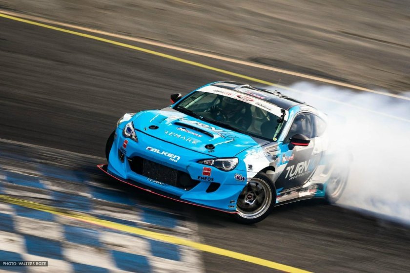 Subaru BRZ дрифт
