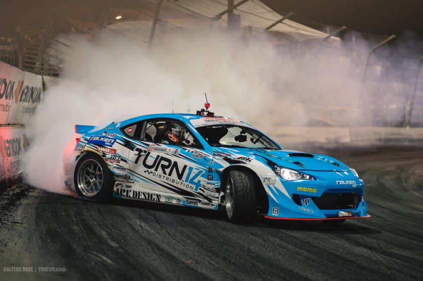 Субару брз дрифт