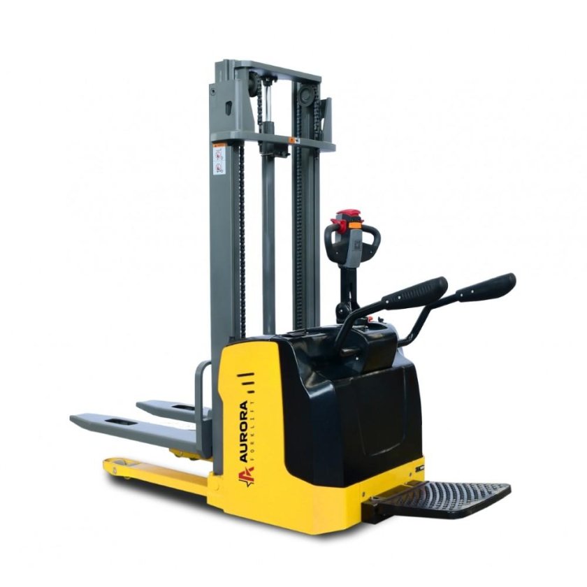 Штабелер электрический самоходный с платформой