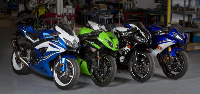 Спортивный мотоцикл