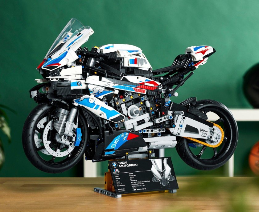 LEGO m1000rr
