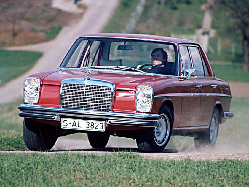Mercedes Benz w114