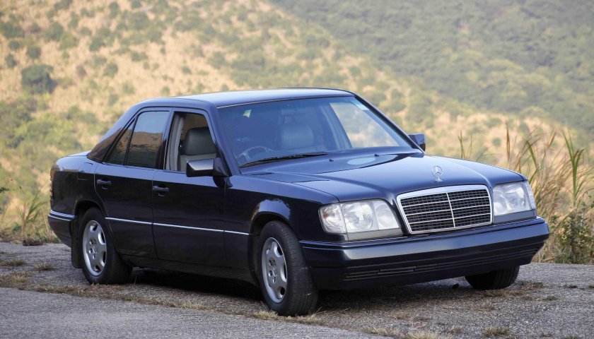 Mercedes Benz 124 90e
