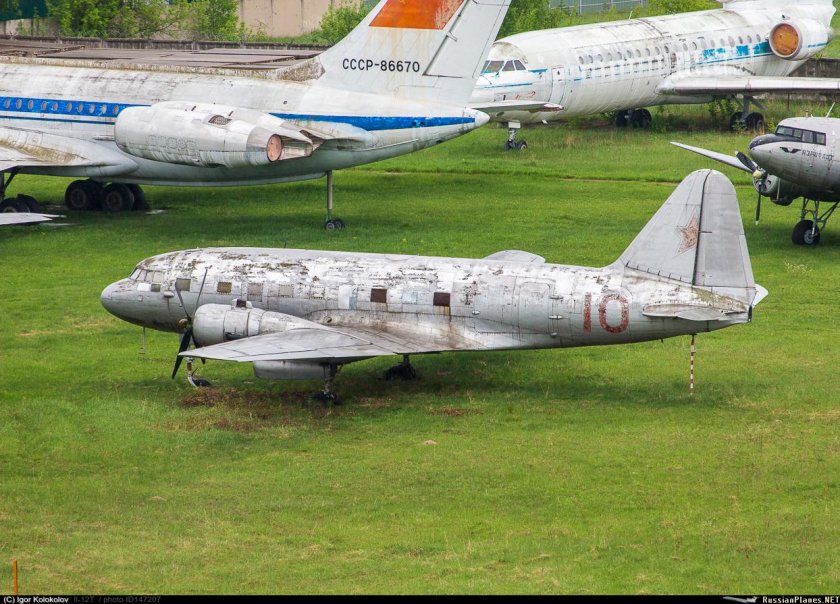 Самолет ил 14