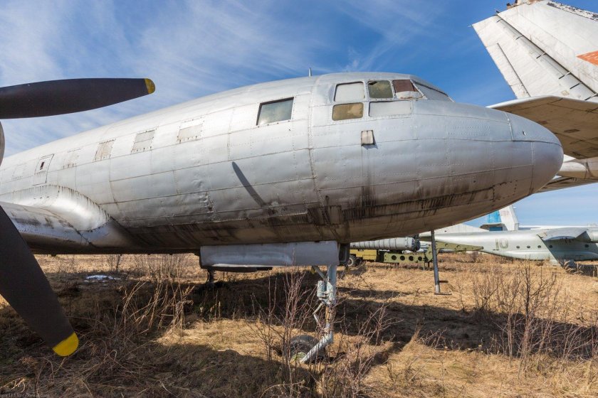 Ил-12 пассажирский самолёт