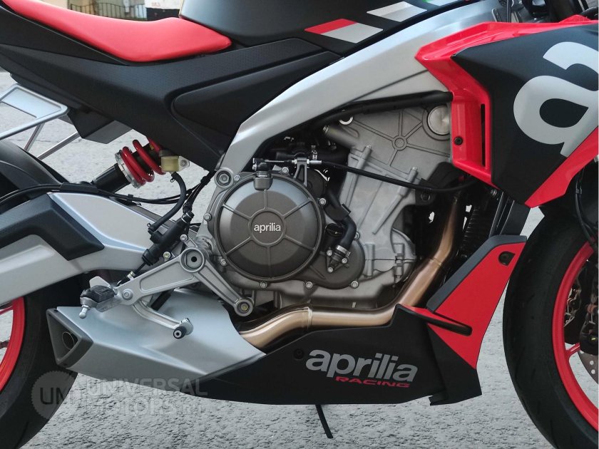 Мотоцикл Aprilia Tuono 660 e5