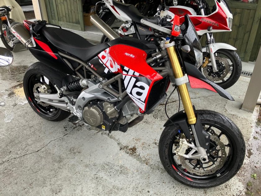 Aprilia smv 750 dorsoduro