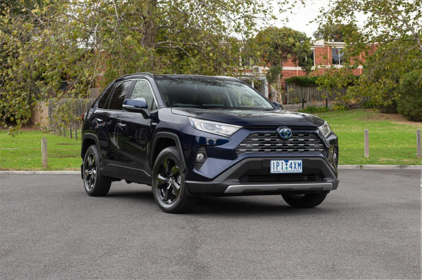 Toyota rav4 2021 черный