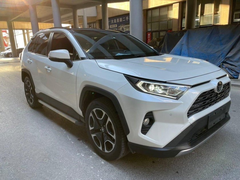 Toyota rav 4 2021