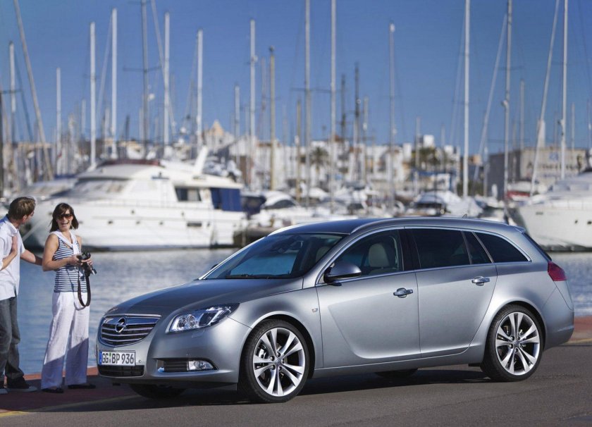 Opel Insignia Sports Tourer 2010