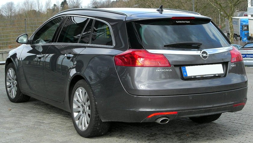 Opel Insignia Sports Tourer 2010