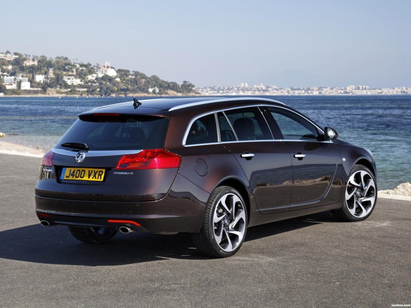 Opel Insignia Sports Tourer 2010