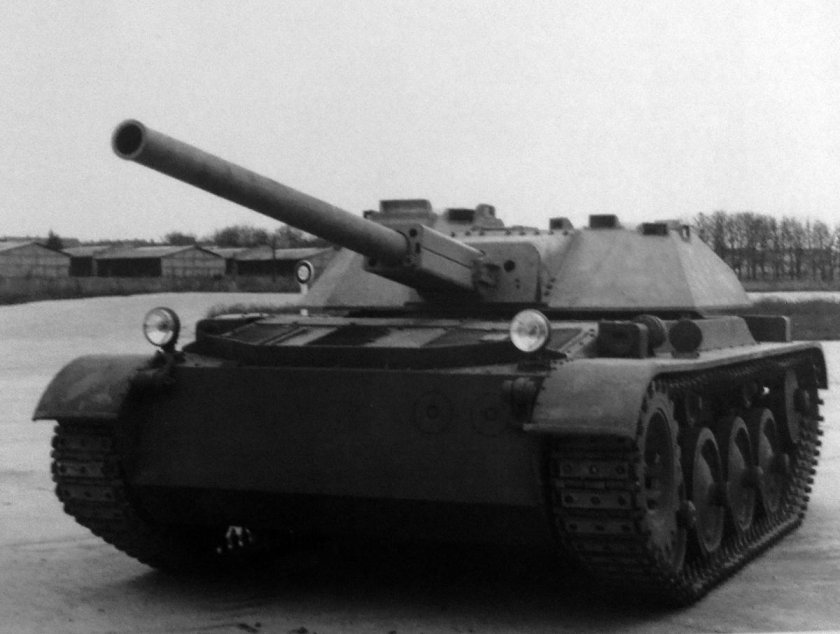 Танк amx elc 90
