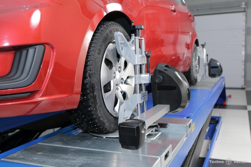 Стенд сход развал Techno v5216r