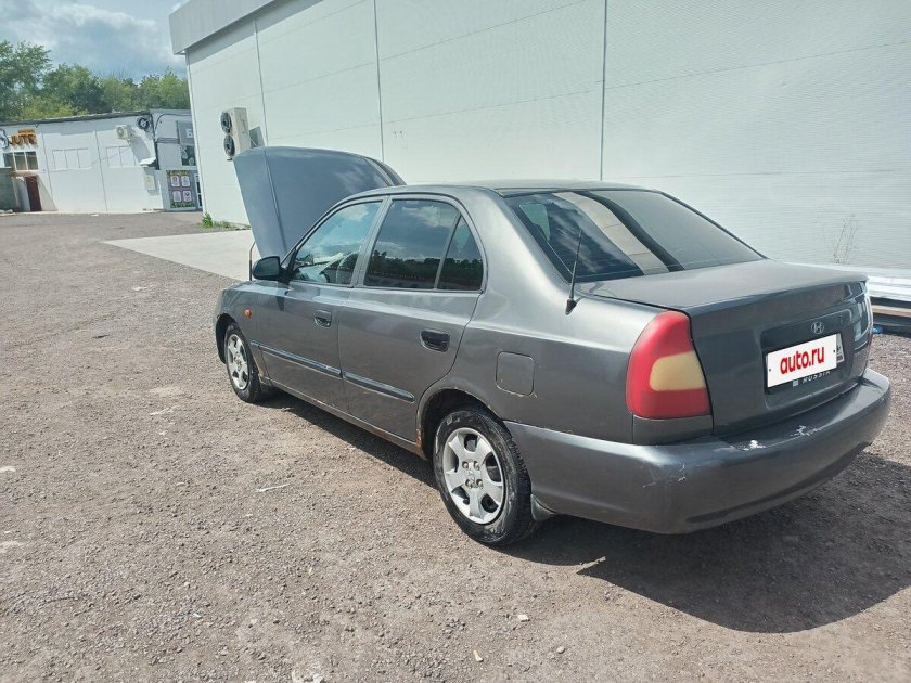 Hyundai accent ii 2000