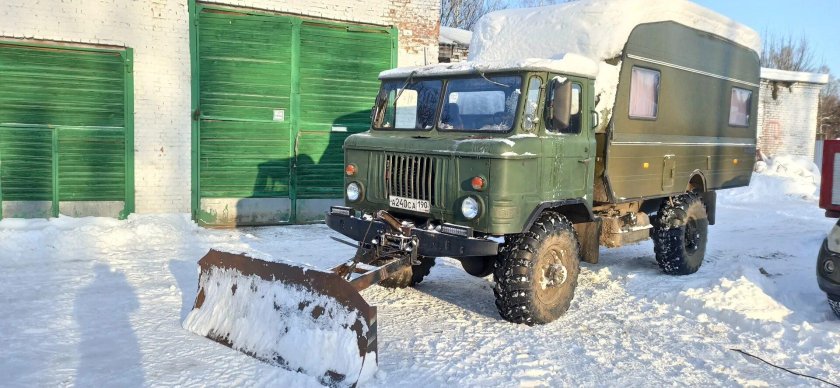 Грузовик с отвалом