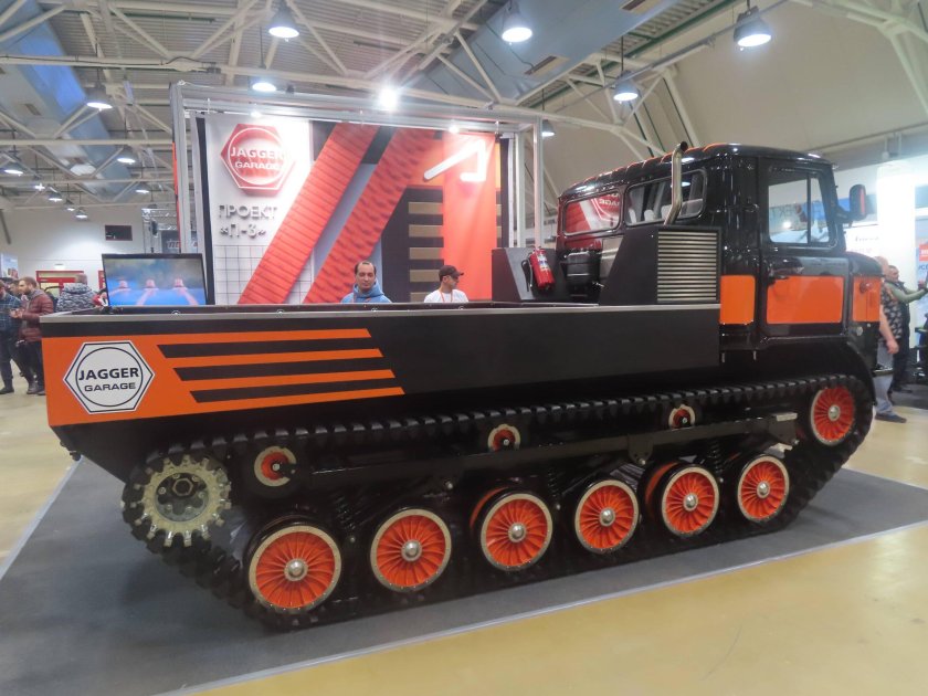 Вездеход гусеничный