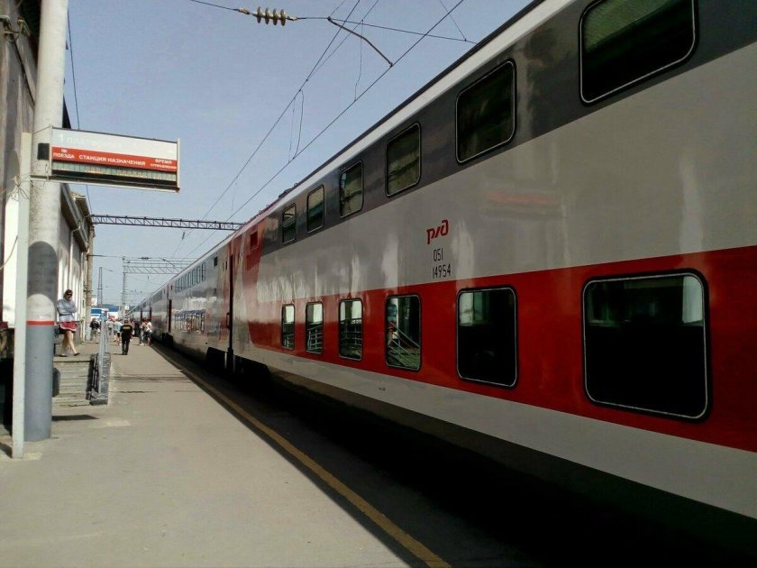 Поезд «двухэтажный состав» 024м Москва — Казань